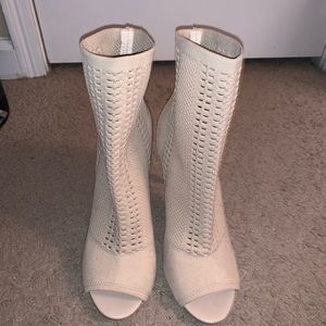 Steven Madden Nude boots